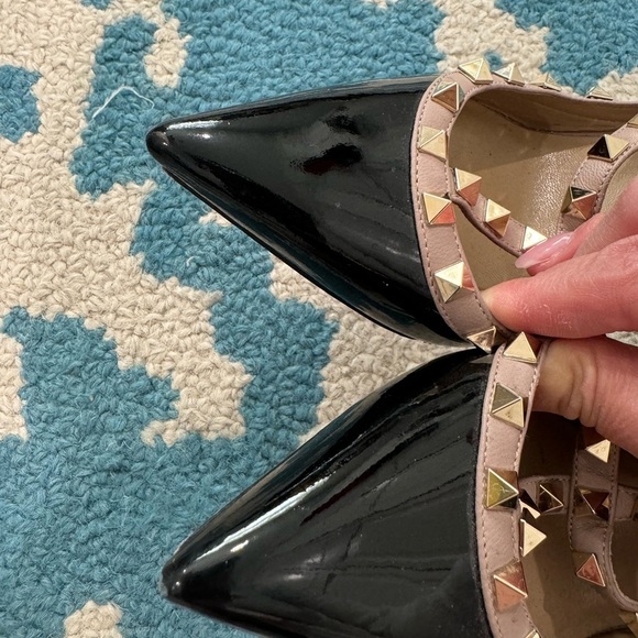 Valentino Black and Tan Rock Stud Shoes size 38 - Picture 4 of 4